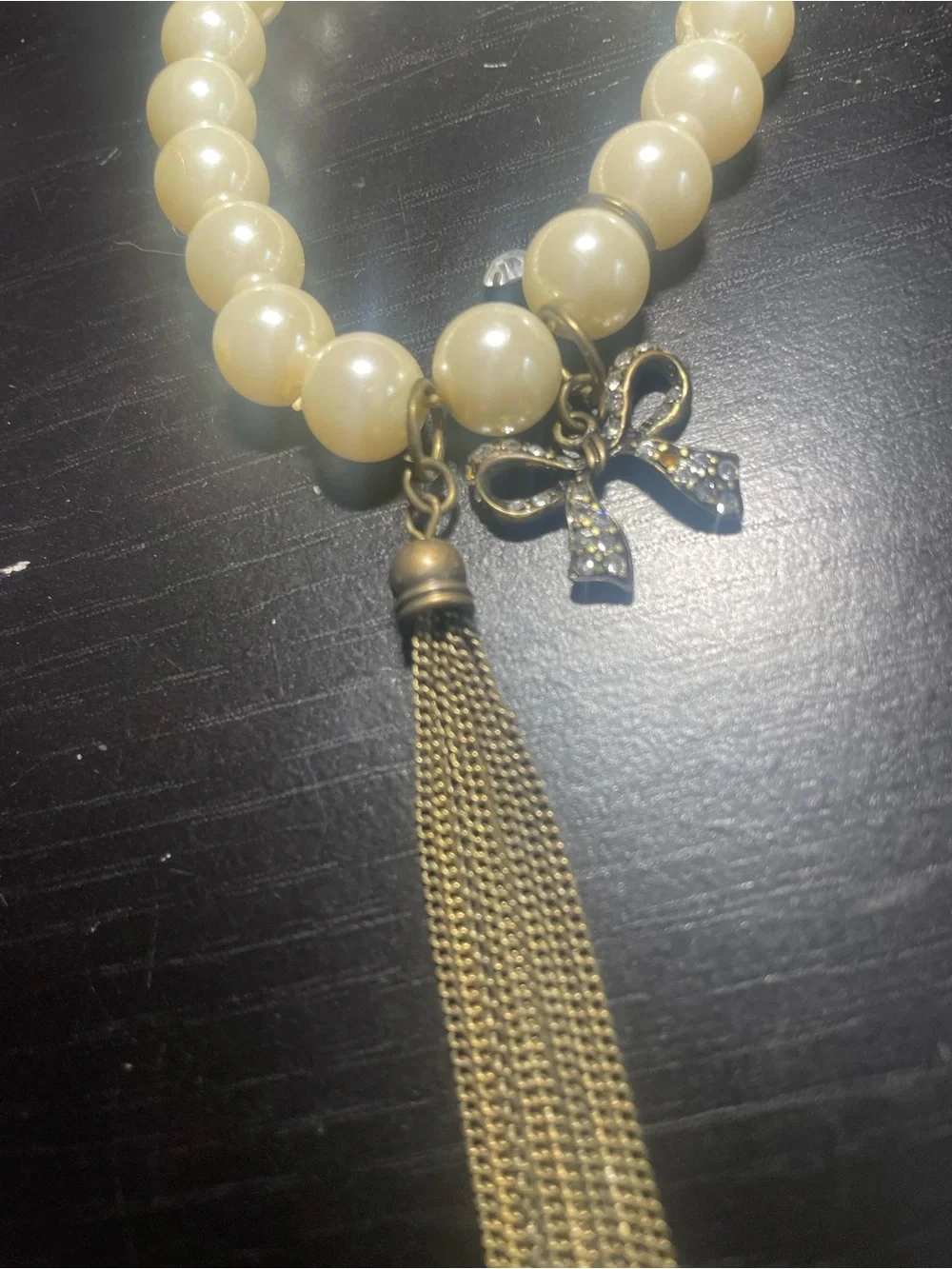 N/A elegant cream